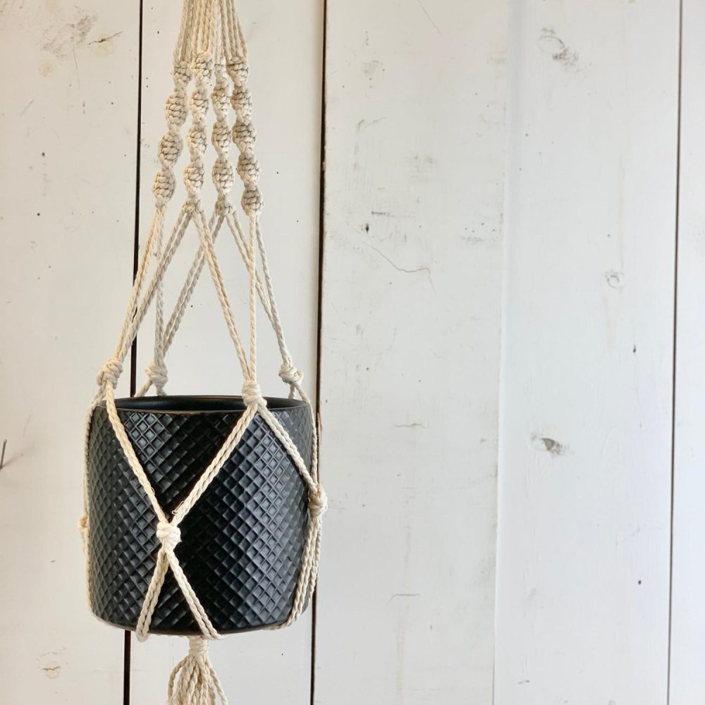 Macrame | Ivory Crisscross Macramé Hanger Home Decor Macrame