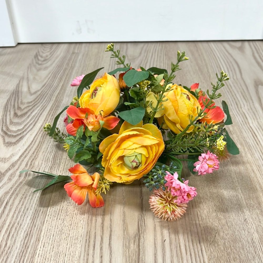 Seasonal Florals | Ranunculus Half Orb Florals & Greenery Seasonal Florals